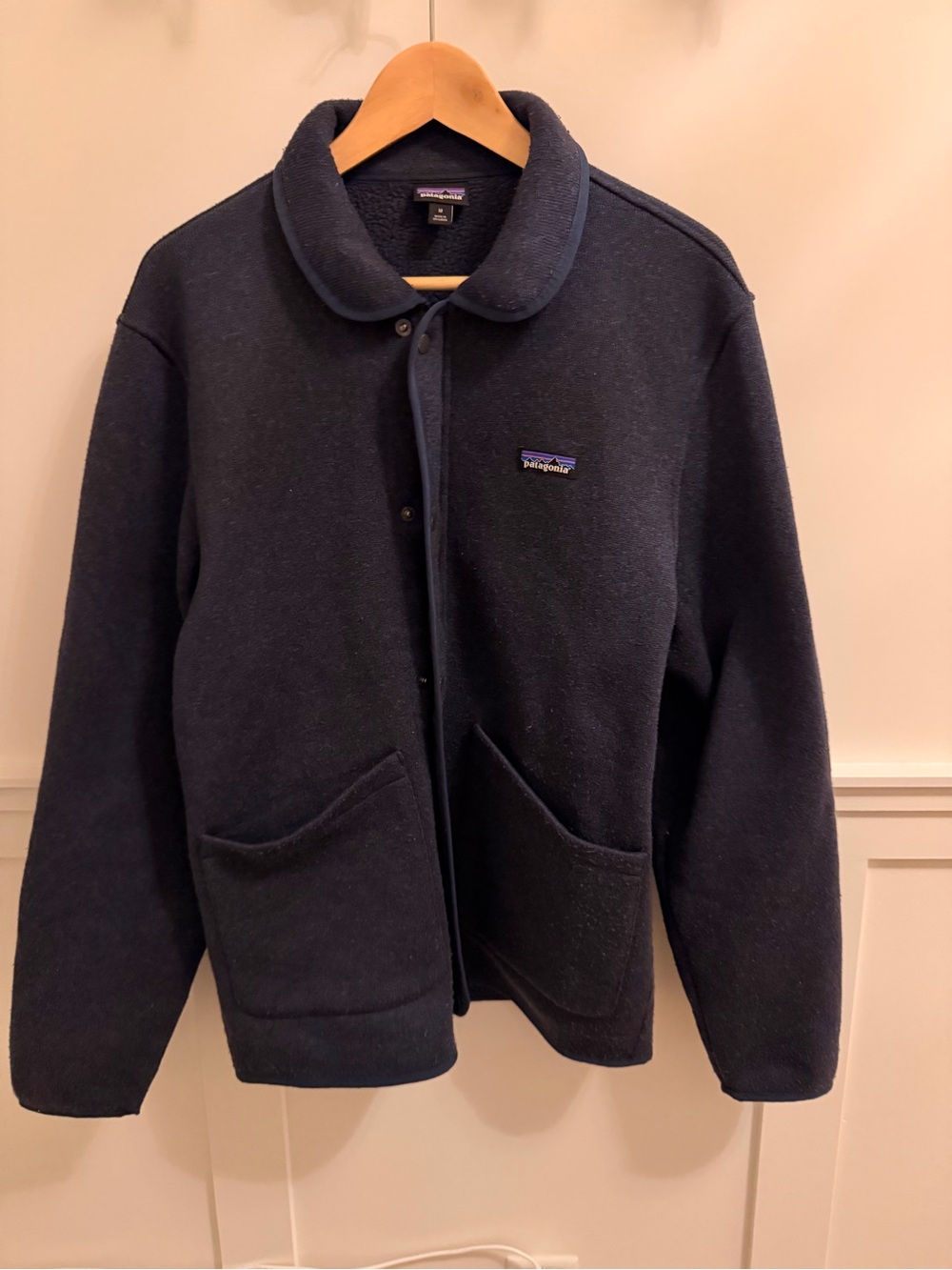 Patagonia Men’s Dark Navy Zip-Front Fleece Jacket